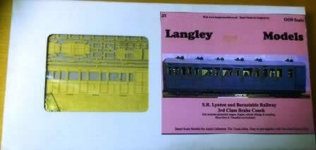 Langley: OO9 Gauge: SR Lynton & Barnstaple Railway 3rd Class Brake Coach