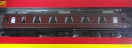 Hornby: OO Gauge: BR (ex LMS) Corridor 1st Class Coach 'M1050M'