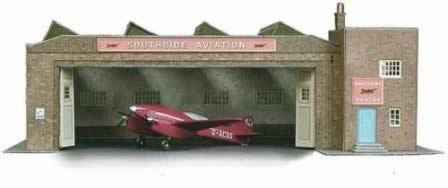 Superquick: Model Kit: Bus Depot, Aircraft Hangar, Workshop or Tram Depot