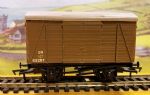 Kit Built: OO Gauge: 12T Southern Van with Dapol Chassis - '65281'