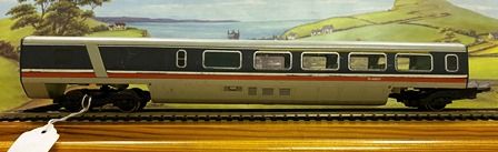 Hornby: OO Gauge: Class 370 Advanced Passenger Train Intermediate Coach