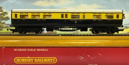 Hornby: OO Gauge: Great Western Composite Restaurant Car '9578'