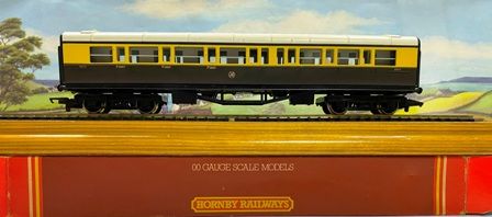 Hornby: OO Gauge: Great Western Composite Coach Car '6024'