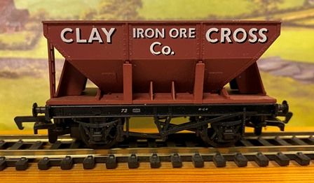 Mainline: OO Gauge: PO Hopper Wagon 'Clay Cross Iron Ore Co'