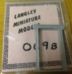 Langley: O Gauge: Large Window Jacobean