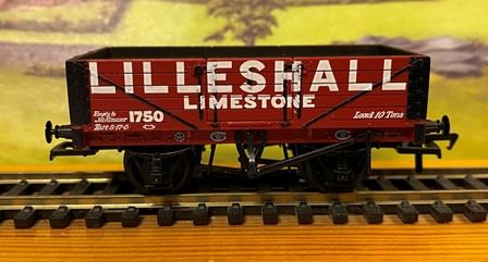 Bachmann: OO Gauge: 10T PO 5 Plank Open Wagon 'Lilleshall Limestone' Ref: 1750