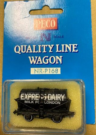 Peco: N Gauge: Express Dairy Milk Tank Wagon