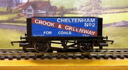 Hornby: OO Gauge: PO Cheltenham No 2 Crook & Greenway 6 plank 8ton Wagon